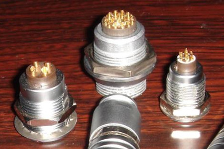 電子連接器失效原因竟然是這樣！	